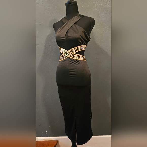 Black, detail dress - Picture 2 of 8